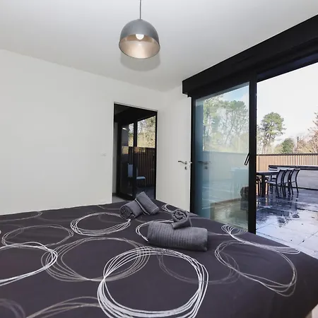 別荘 Le Naturiste Loft With Jacuzzi