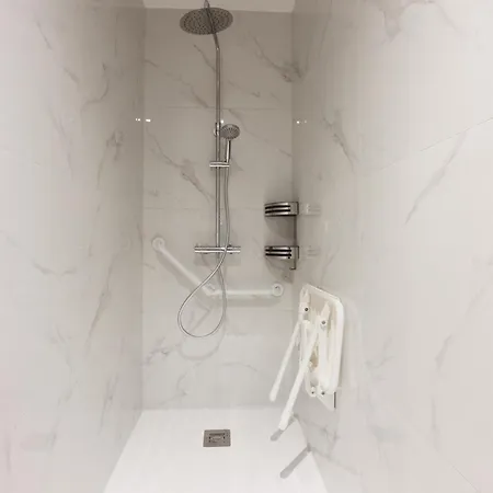 別荘 Le Naturiste Loft With Jacuzzi