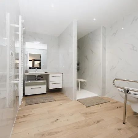 Le Naturiste Loft With Jacuzzi