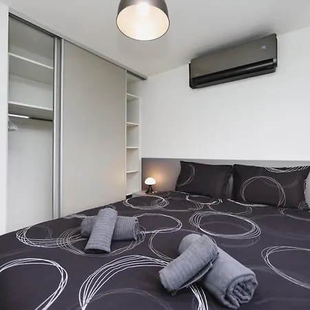 度假居 Le Naturiste Loft With Jacuzzi