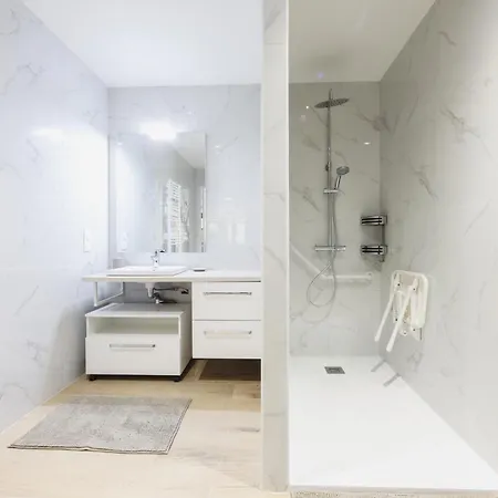 Le Naturiste Loft With Jacuzzi